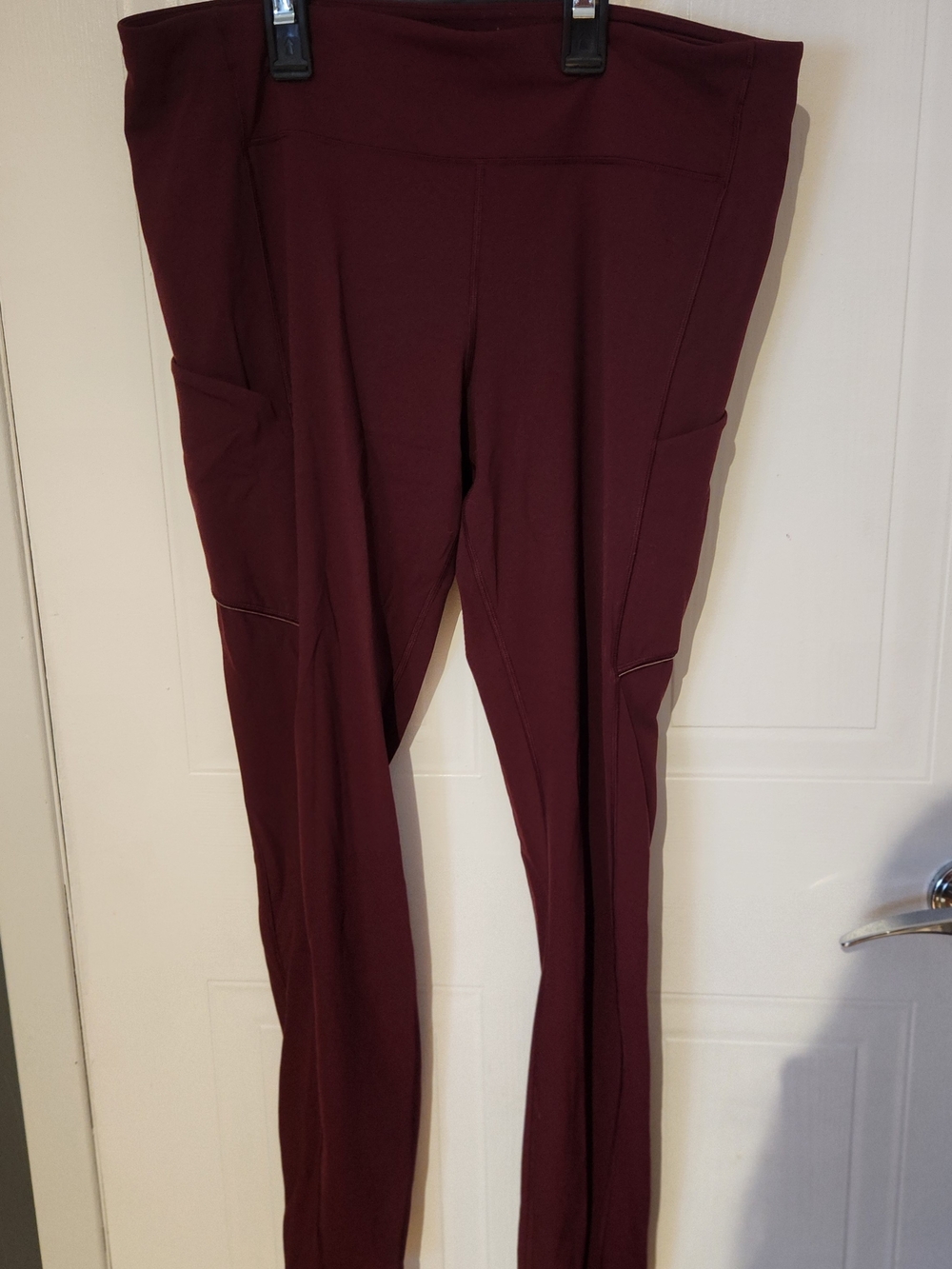 Lululemon High-Waist Burgundy Active Leggings with Side And Back Pockets
